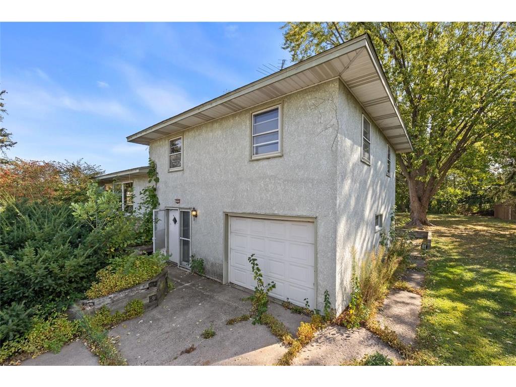 929 15th Street W Hastings MN 55033 6613038 image1