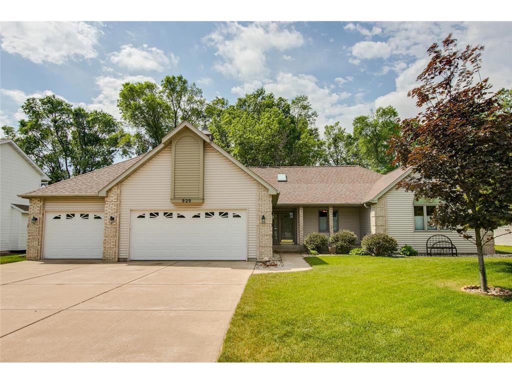 929 Dorbe Street, Eau Claire, WI 54701 MLS 6225126 Edina Realty