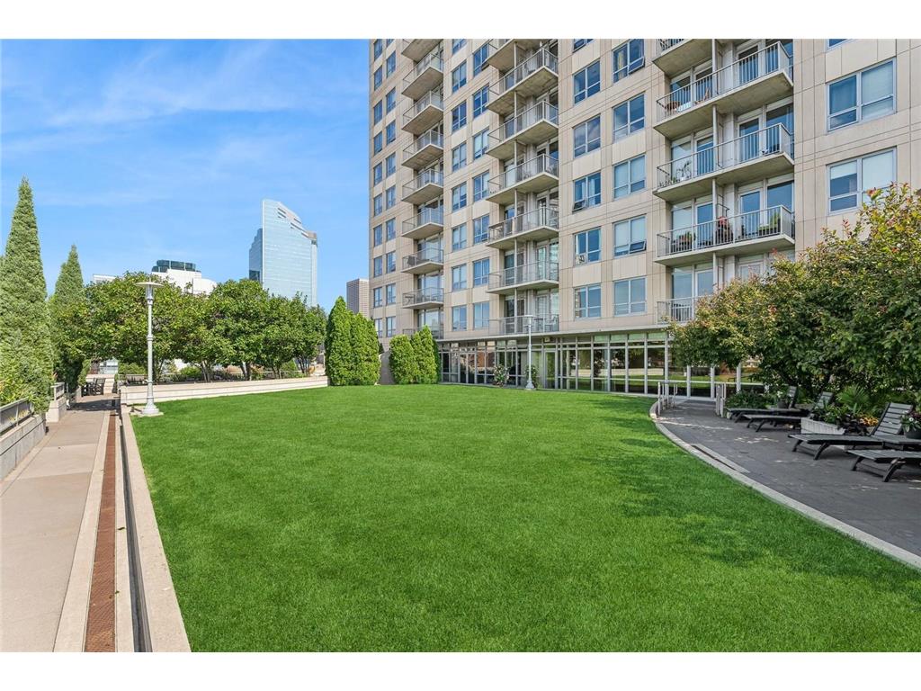 929 Portland Ave #2503 Minneapolis MN 55404 6580226 image1