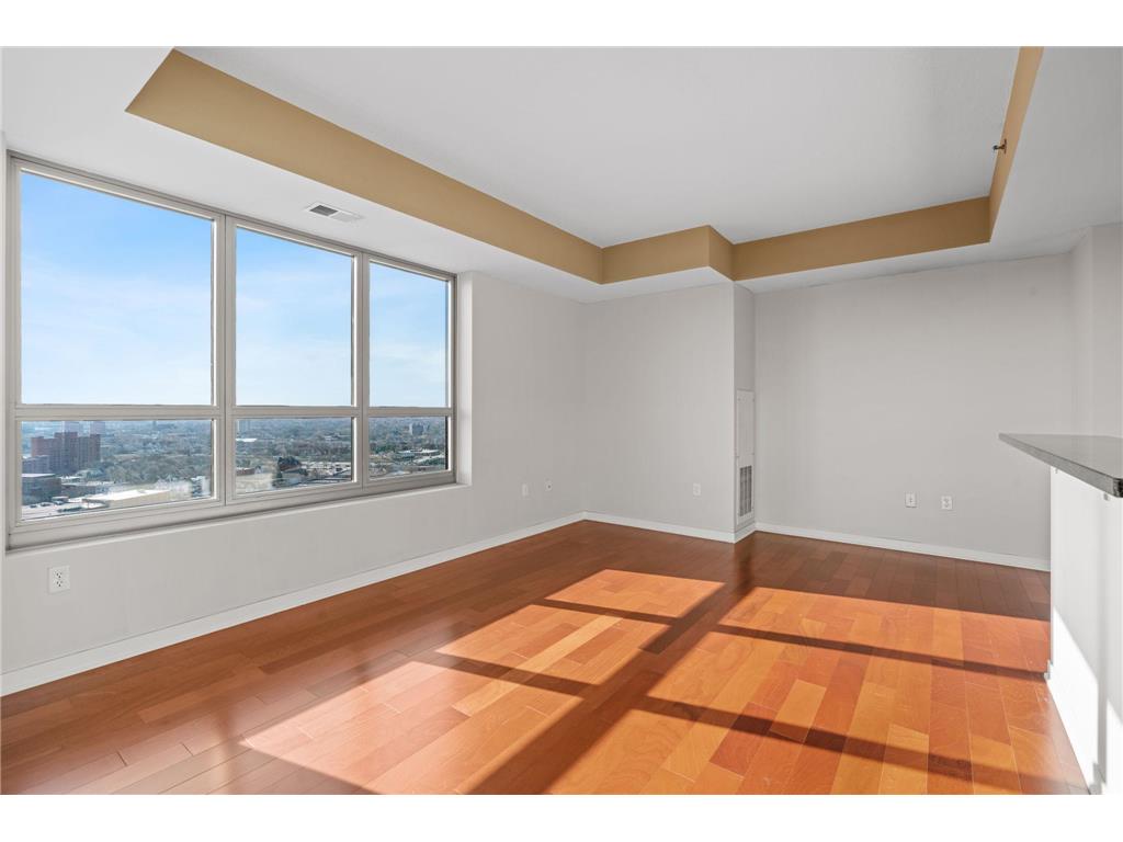 929 Portland Avenue #2005 Minneapolis MN 55404 7081685 image4