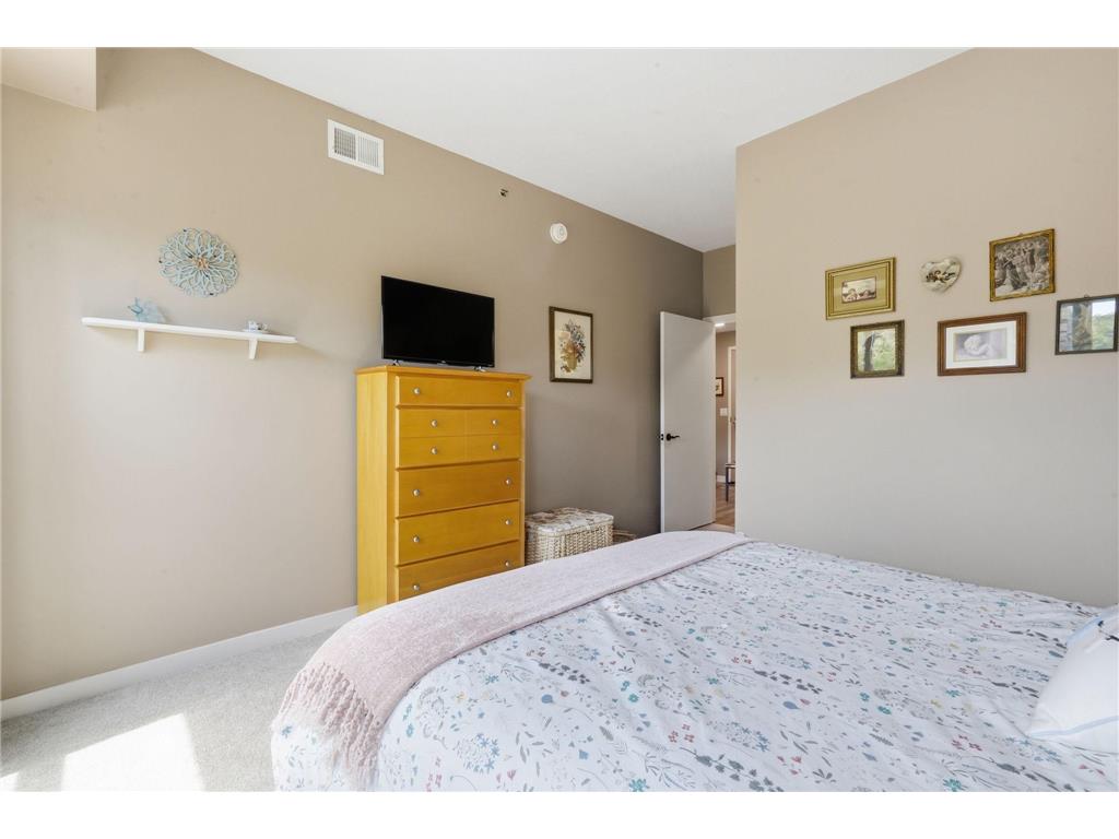 929 Portland Avenue #208 Minneapolis MN 55404 7107933 image13