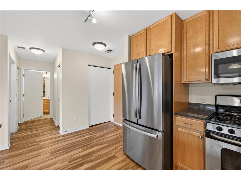 929 Portland Avenue #209 Minneapolis MN 55404 7105294 image5