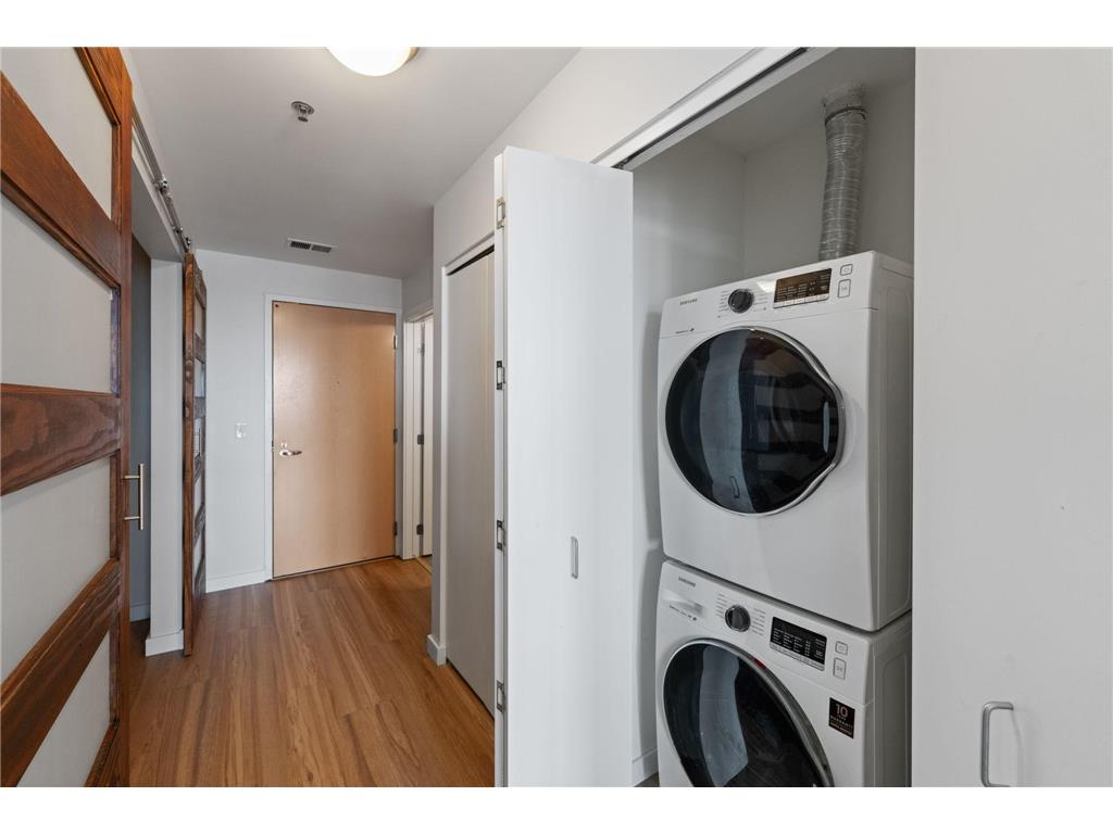929 Portland Avenue #2103 Minneapolis MN 55404 7071525 image16