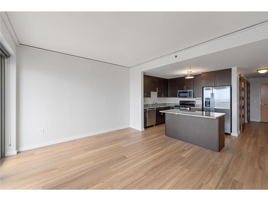 929 Portland Avenue #2103 Minneapolis MN 55404 7071525 image3