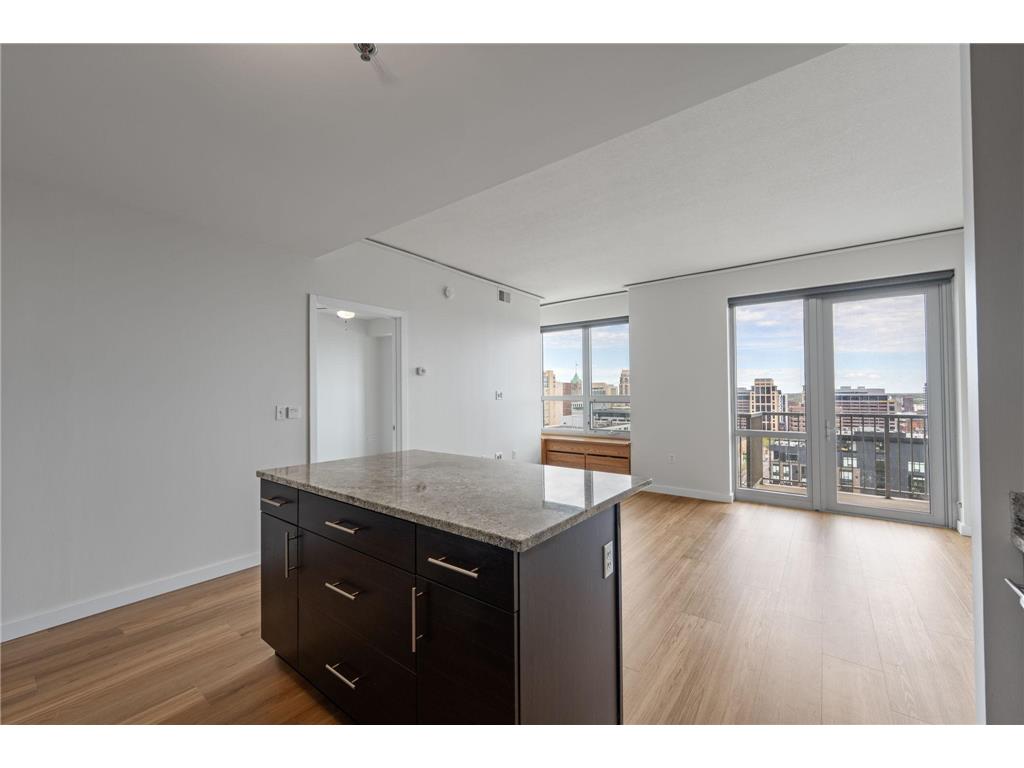 929 Portland Avenue #2103 Minneapolis MN 55404 7071525 image5