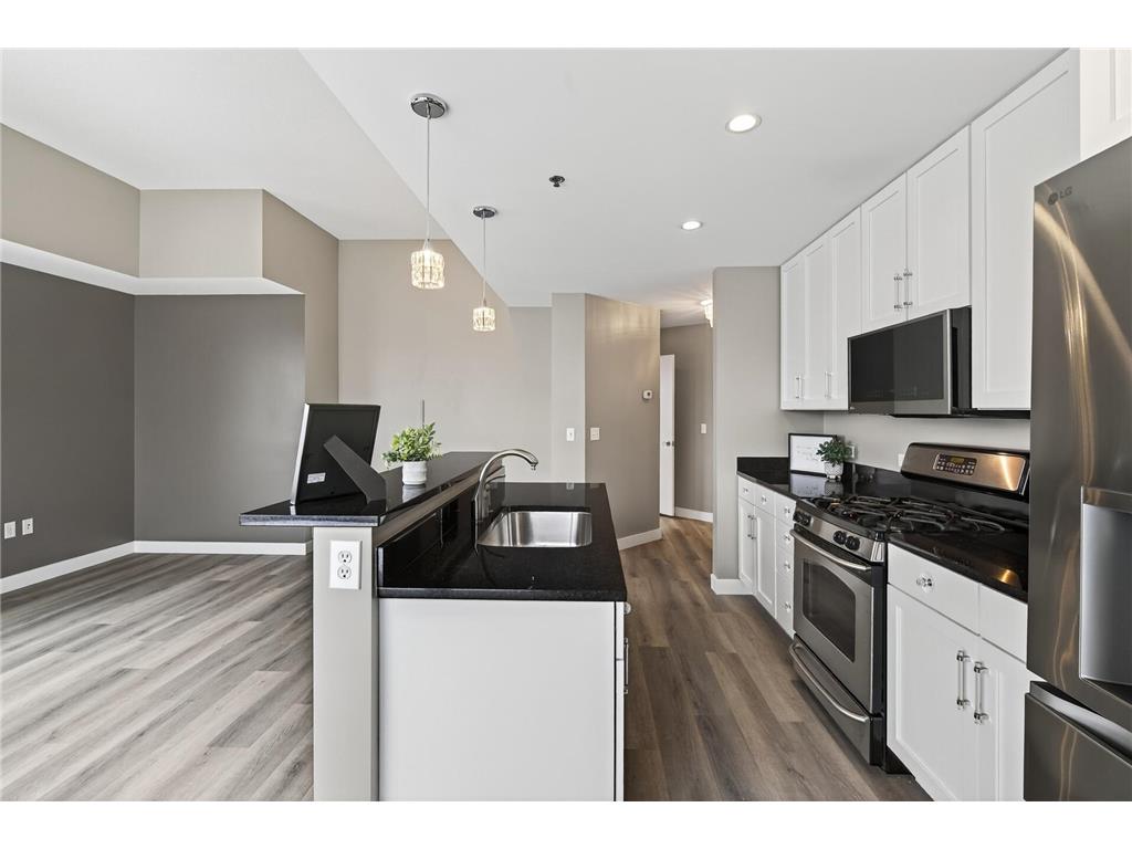 929 Portland Avenue #604 Minneapolis MN 55404 6818007 image12