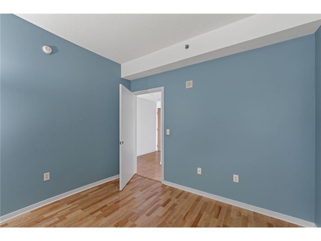929 Portland Avenue #808 Minneapolis MN 55404 7062626 image12