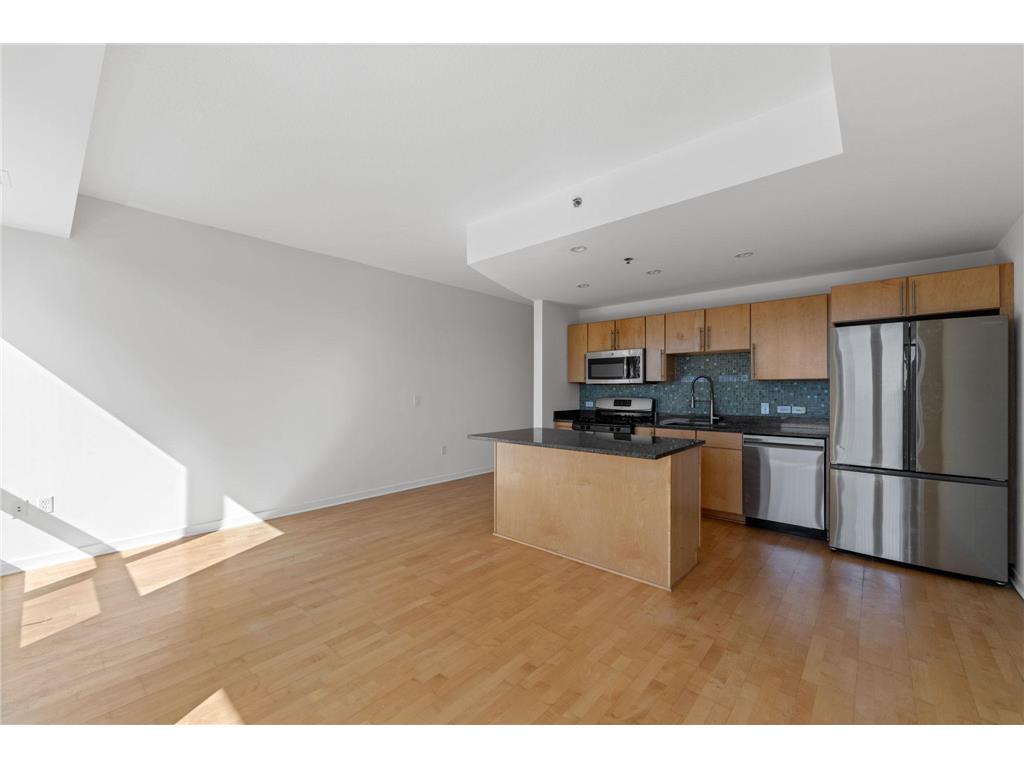 929 Portland Avenue #808 Minneapolis MN 55404 7062626 image3