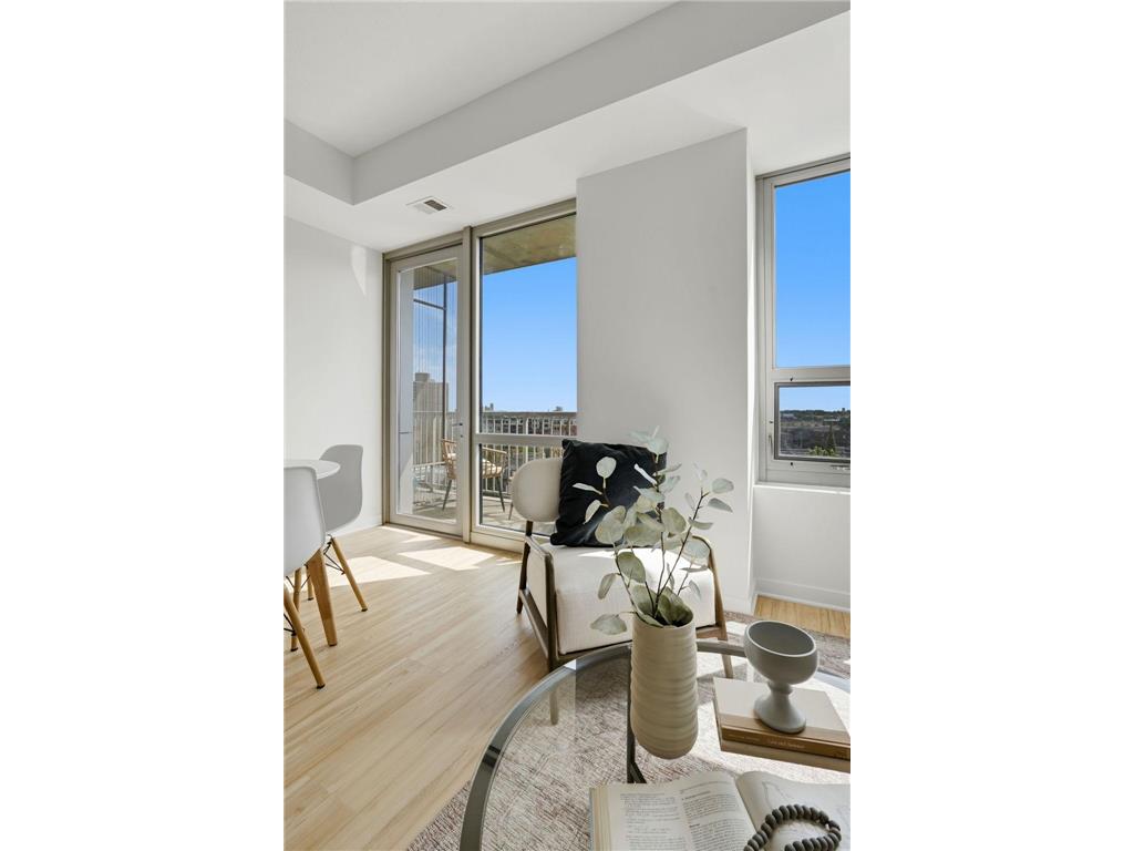 929 Portland Avenue #810 Minneapolis MN 55404 7090815 image14