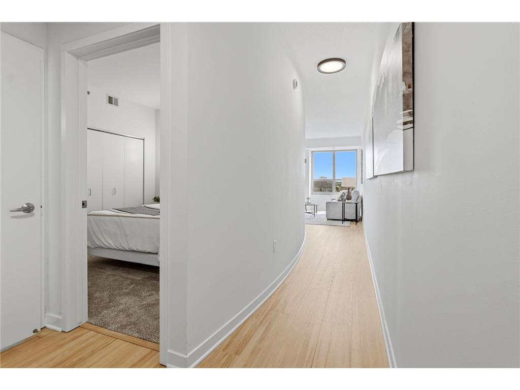 929 Portland Avenue #810 Minneapolis MN 55404 7090815 image25