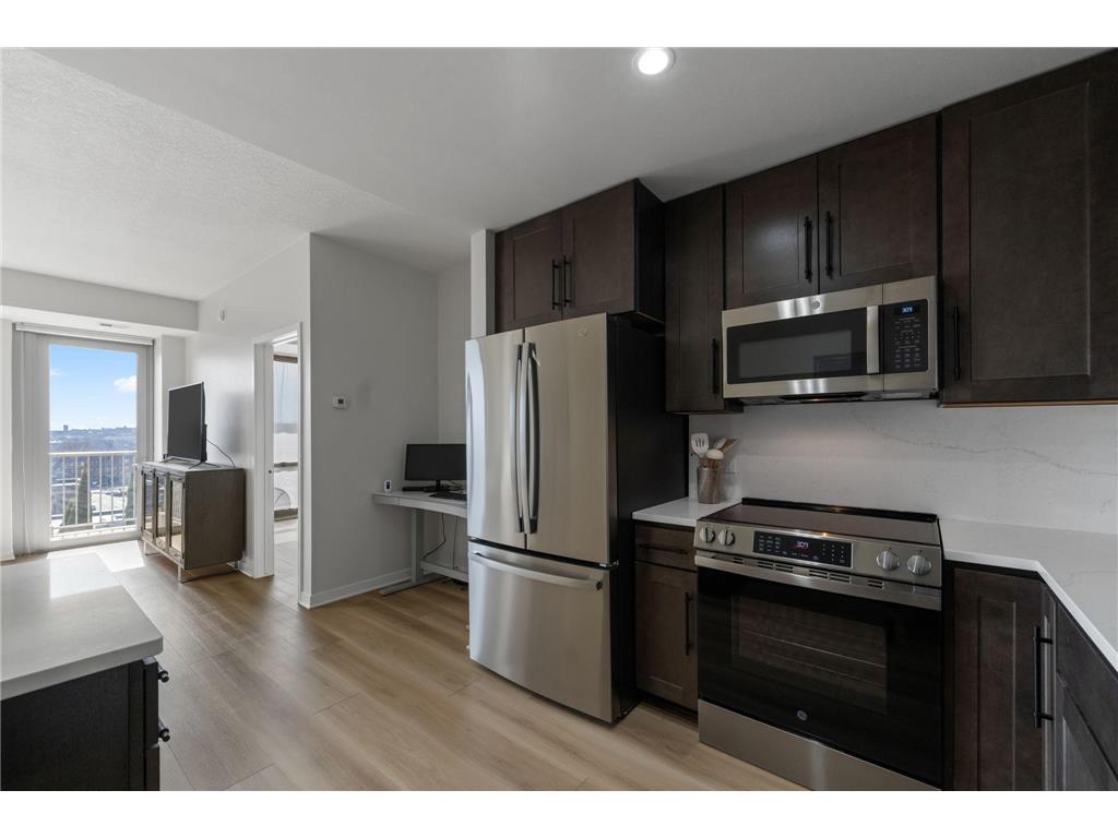 929 Portland Avenue #811 Minneapolis MN 55404 7041380 image2