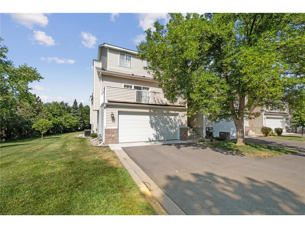 929 Santa Vera Drive Chanhassen MN 55317 6393510 image1