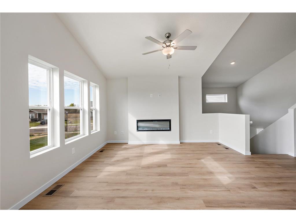 929 Spruce Street N Cambridge MN 55008 7061636 image13