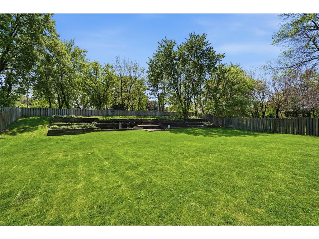 93 Castle Ridge Court Chanhassen MN 55317 7034129 image14