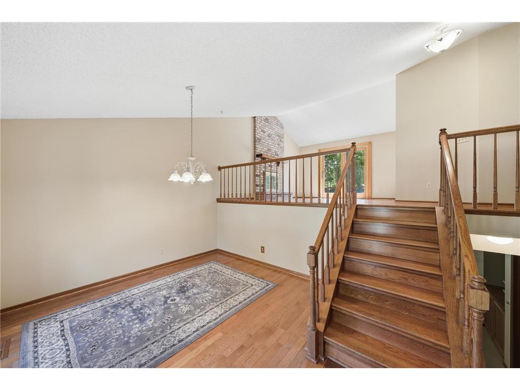 93 Castle Ridge Court Chanhassen MN 55317 7034129 image4