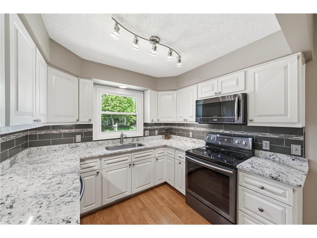 93 Castle Ridge Court Chanhassen MN 55317 7034129 image5