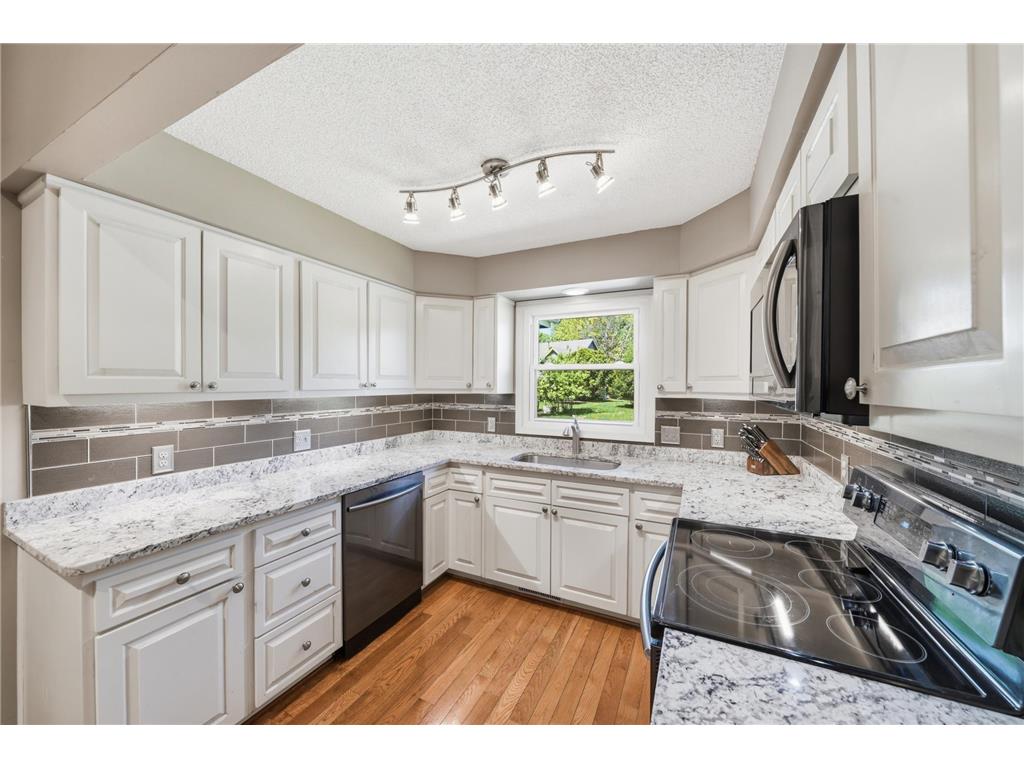 93 Castle Ridge Court Chanhassen MN 55317 7034129 image6