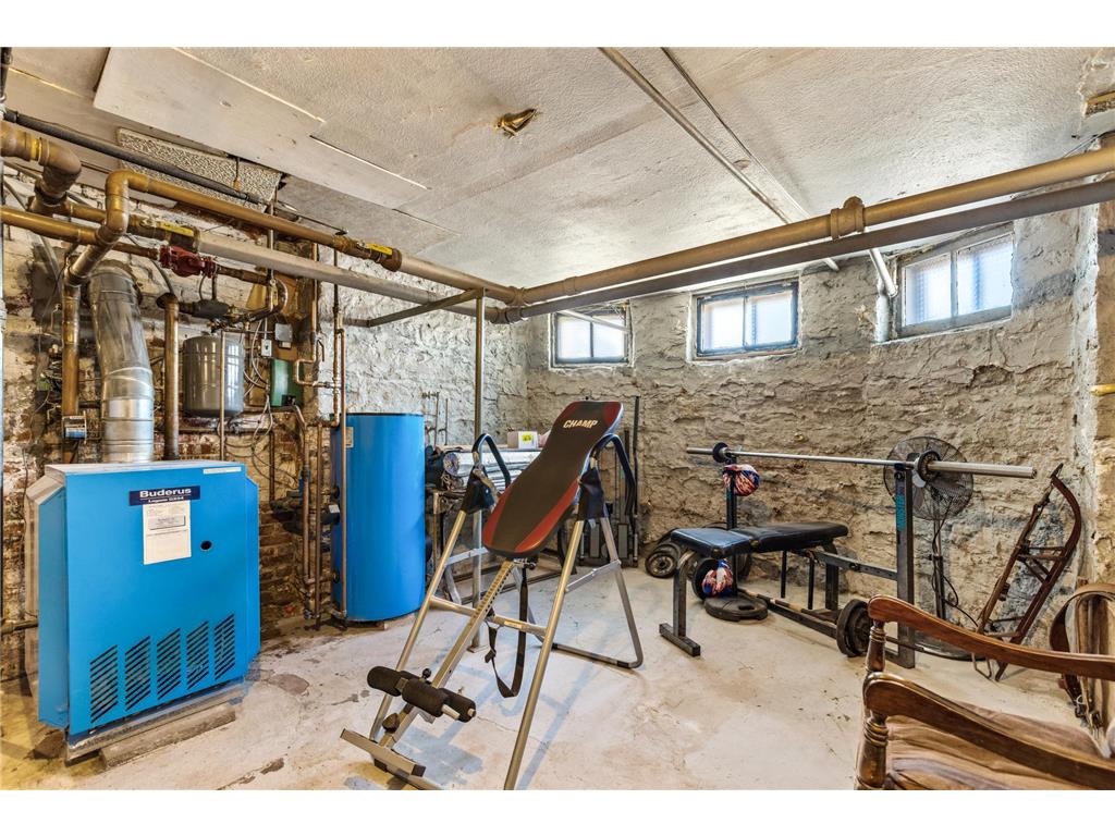 930 3rd Avenue Eau Claire WI 54703 7044182 image47