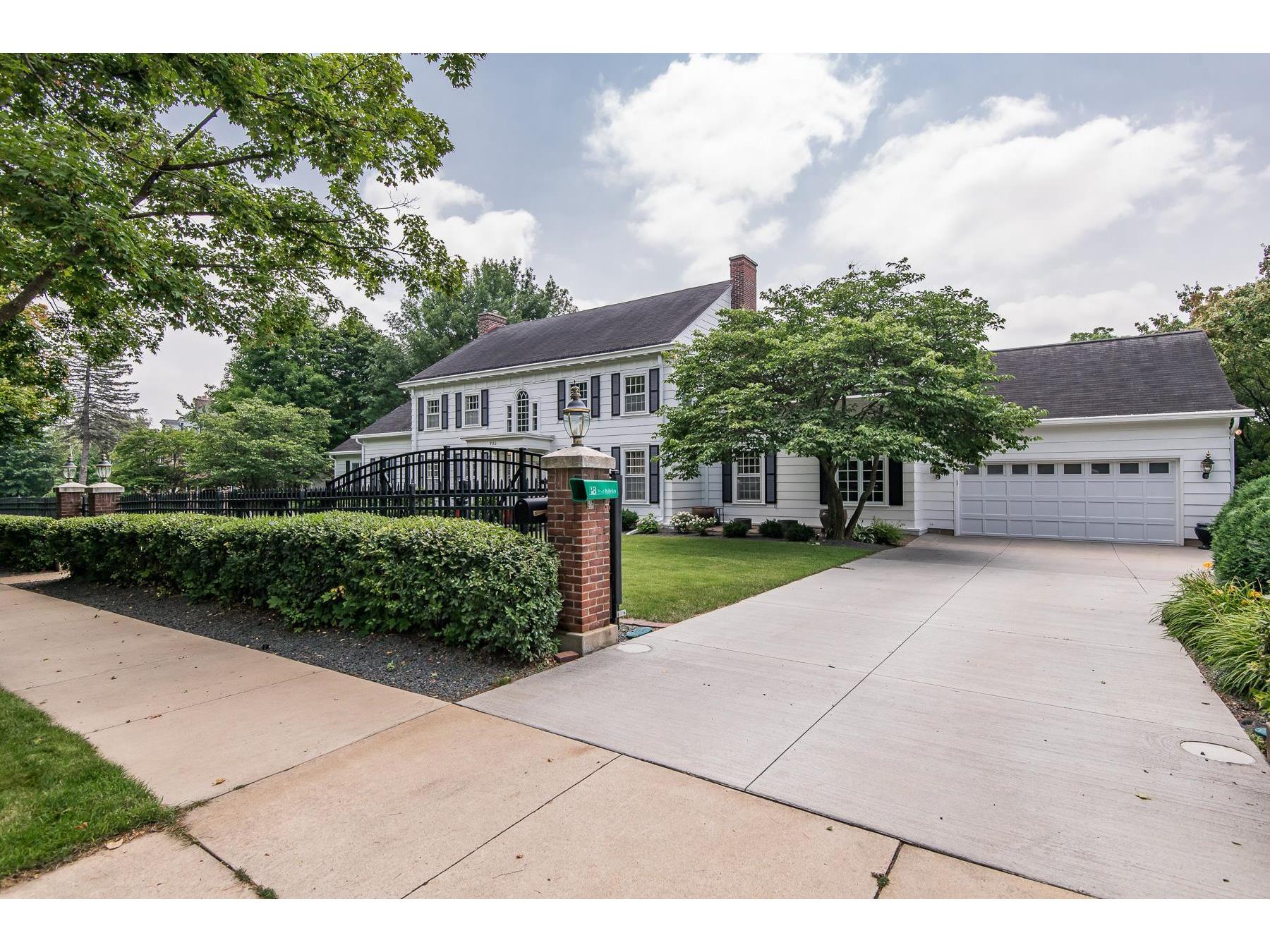 930 8th Street SW, Rochester, MN 55902 MLS 6023850 Edina Realty