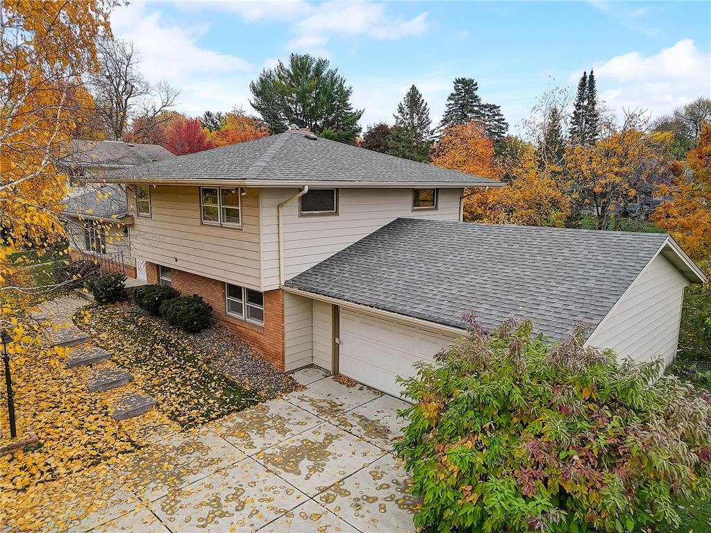 930 Brenner Avenue Roseville MN 55113 6451755 image1