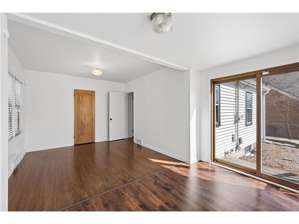 930 Hawthorne Avenue E Saint Paul MN 55106 7045093 image18