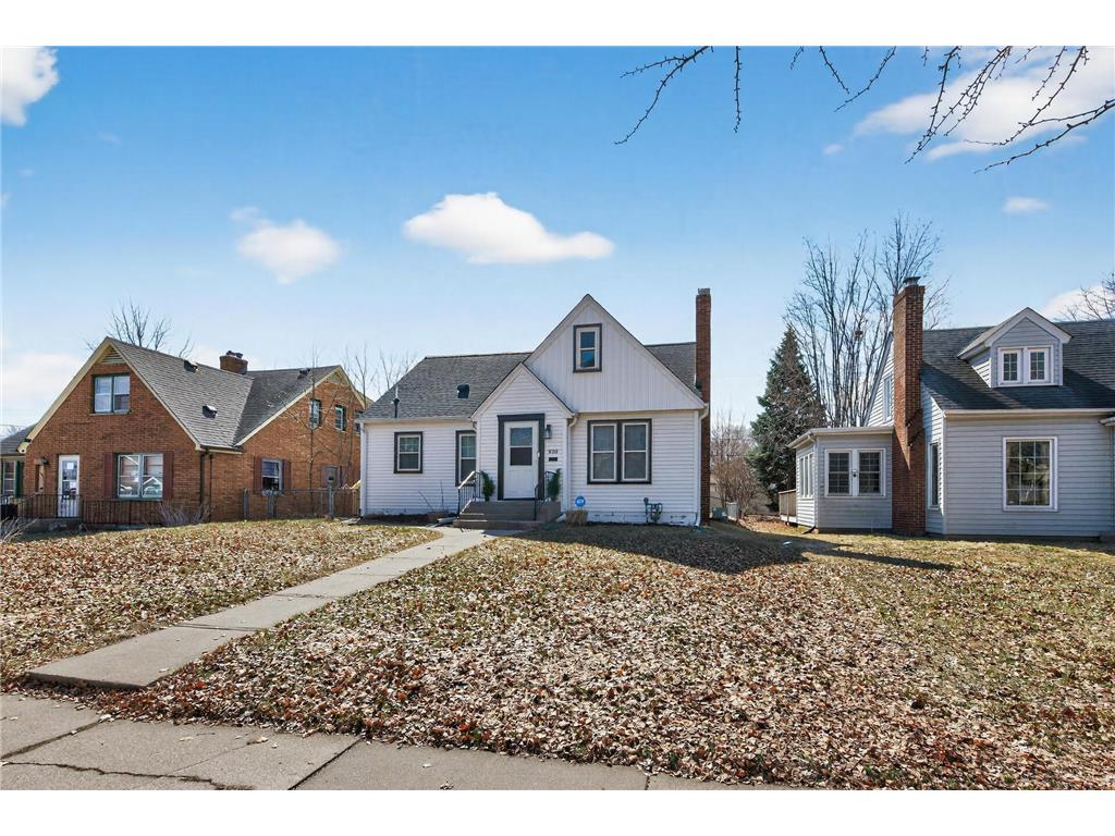 930 Hawthorne Avenue E Saint Paul MN 55106 7045093 image2