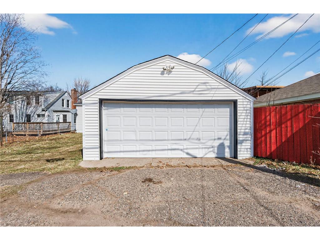 930 Hawthorne Avenue E Saint Paul MN 55106 7045093 image26