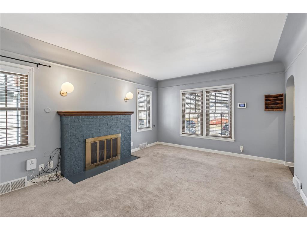 930 Hawthorne Avenue E Saint Paul MN 55106 7045093 image6