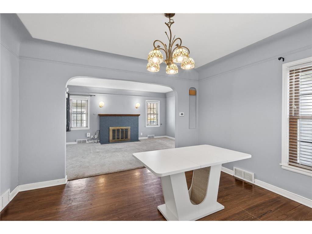 930 Hawthorne Avenue E Saint Paul MN 55106 7045093 image8