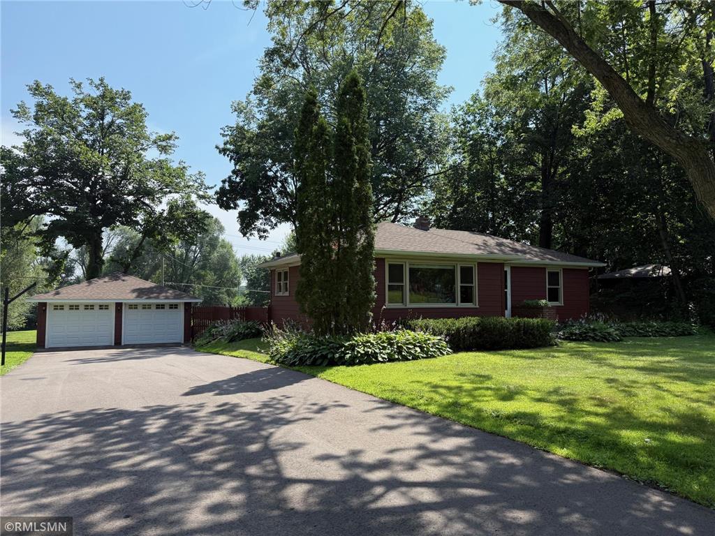 930 Laurel Avenue Hudson WI 54016 6759479 image1