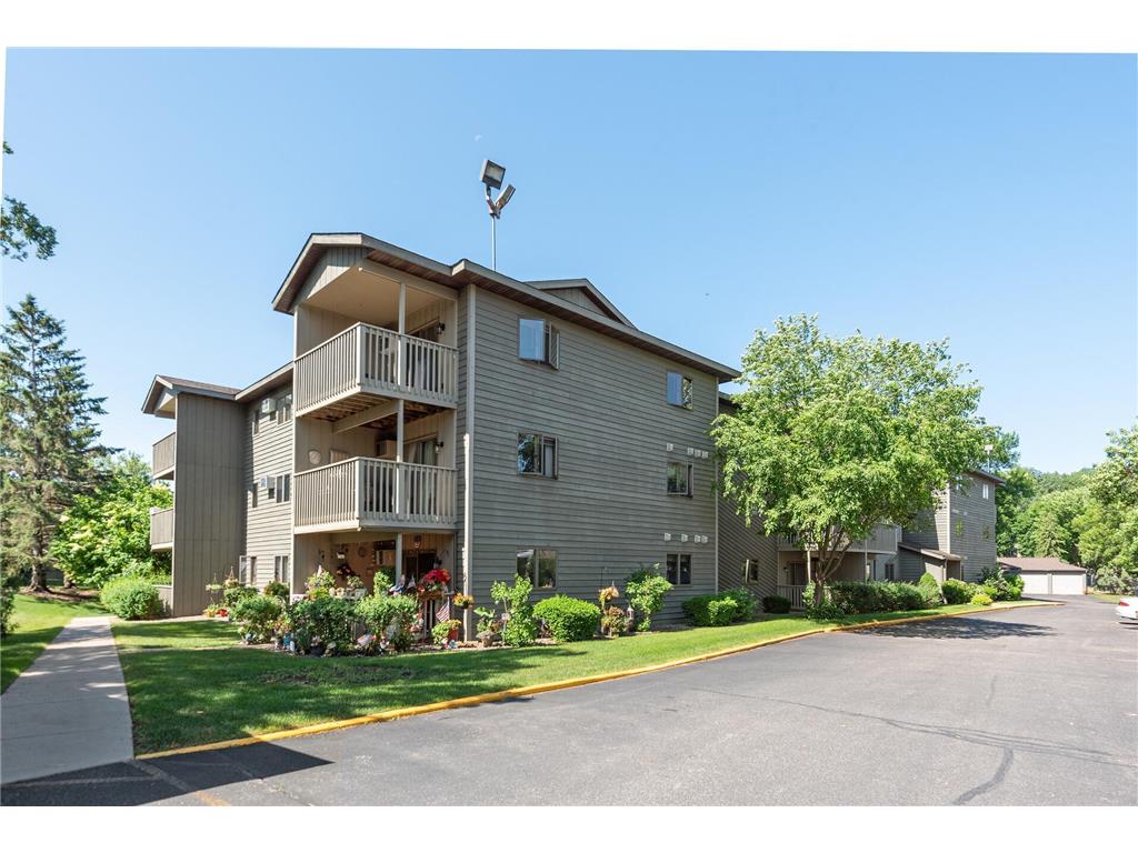 930 Lyn Way #202 Hastings MN 55033 6383660 image1