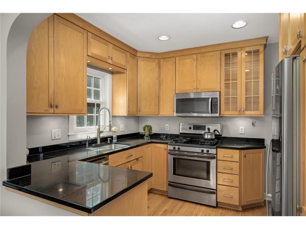 930 Nevada Avenue W Saint Paul MN 55117 7023702 image11