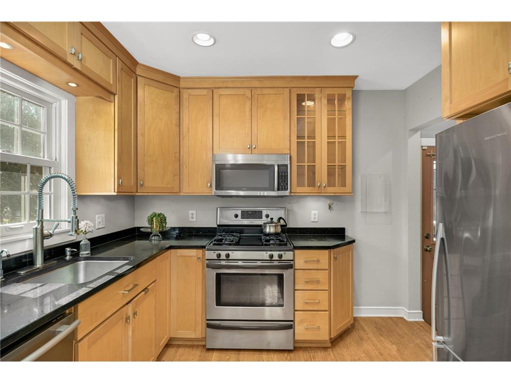 930 Nevada Avenue W Saint Paul MN 55117 7023702 image13