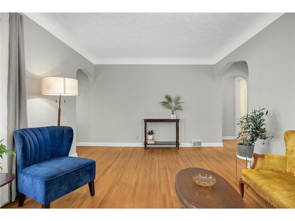 930 Nevada Avenue W Saint Paul MN 55117 7023702 image8