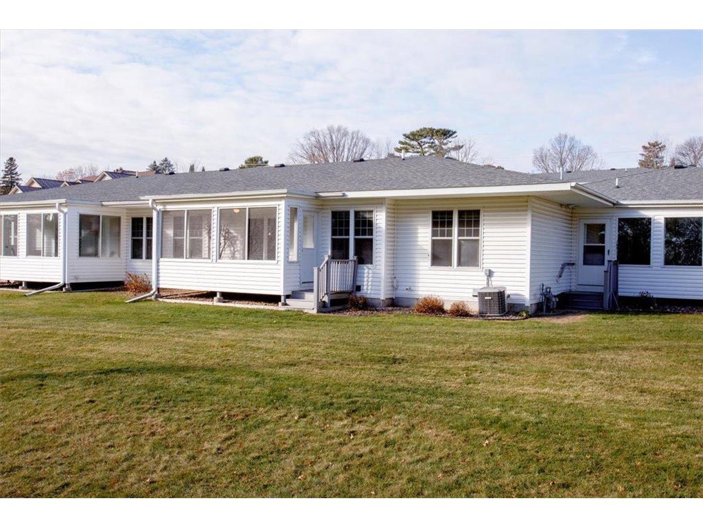 930 Tainter Street #B Menomonie WI 54751 6818886 image1
