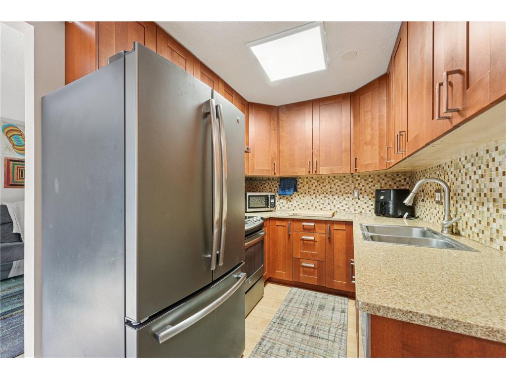 930 Westbrooke Way #4 Hopkins MN 55343 6807497 image12