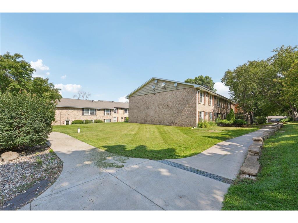930 Westbrooke Way #4 Hopkins MN 55343 6807497 image19