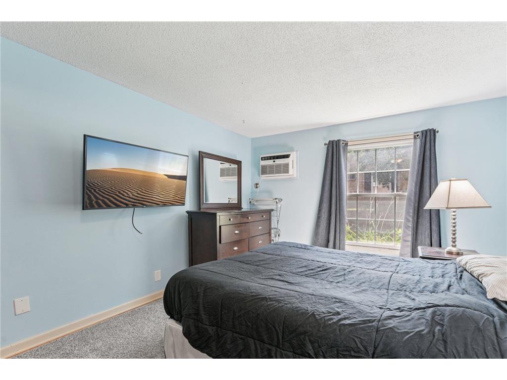 930 Westbrooke Way #4 Hopkins MN 55343 6807497 image31