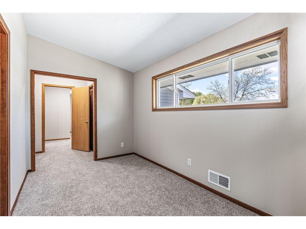 9303 Hallmark Avenue S Cottage Grove MN 55016 7065675 image28