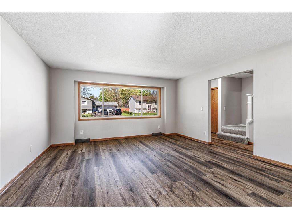 9303 Hallmark Avenue S Cottage Grove MN 55016 7065675 image6