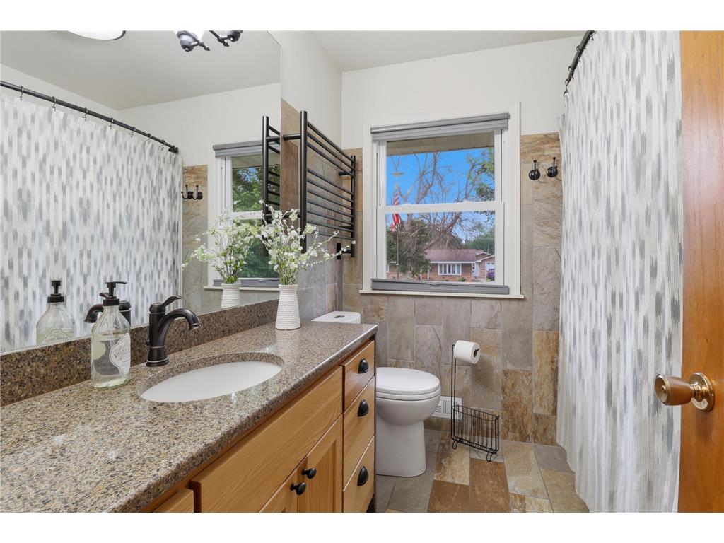 9306 Oakland Avenue S Bloomington MN 55420 7088966 image11