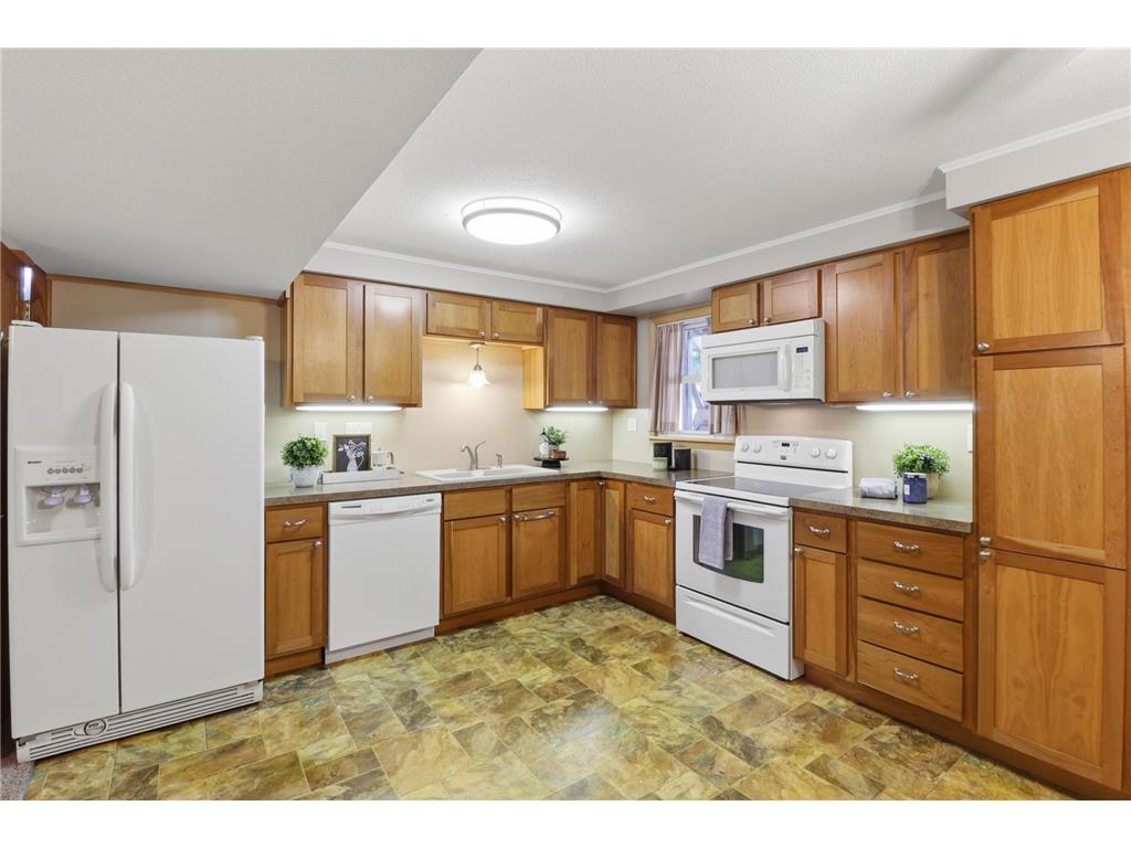9306 Oakland Avenue S Bloomington MN 55420 7088966 image22