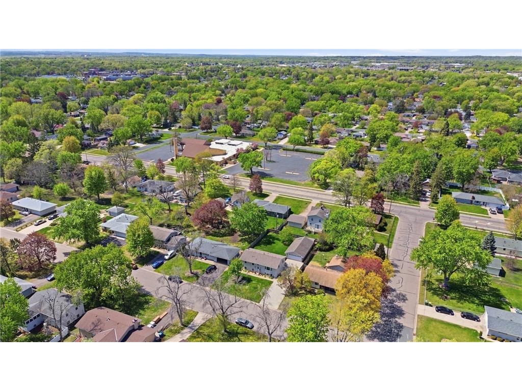9306 Oakland Avenue S Bloomington MN 55420 7088966 image37