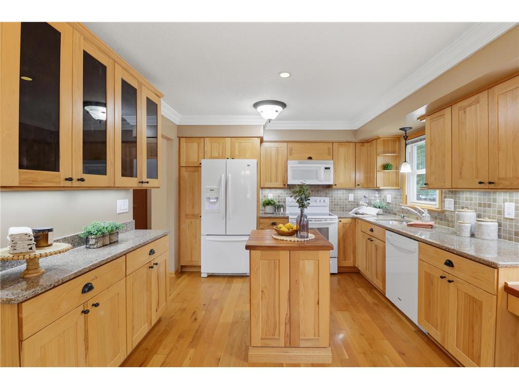 9306 Oakland Avenue S Bloomington MN 55420 7088966 image5