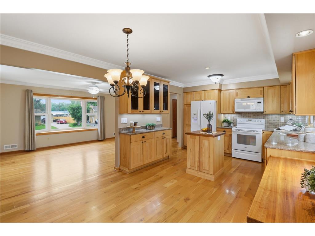 9306 Oakland Avenue S Bloomington MN 55420 7088966 image6