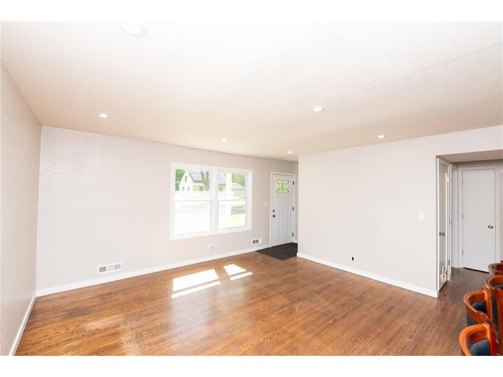 9306 Stevens Avenue S Bloomington MN 55420 7039577 image10