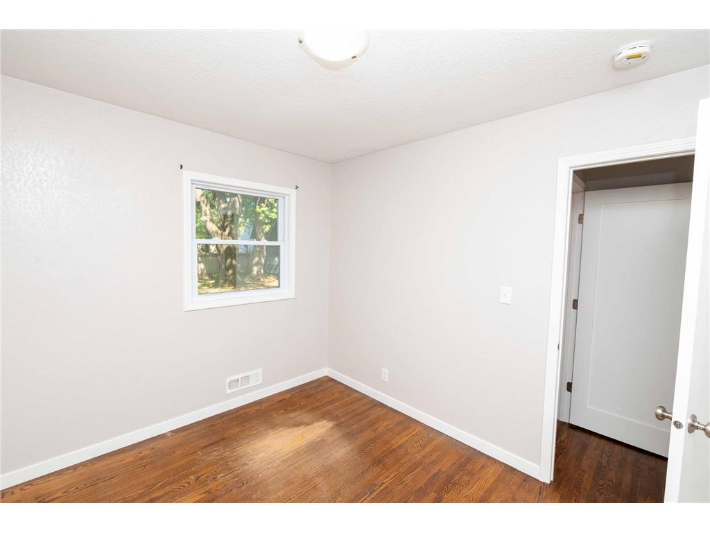 9306 Stevens Avenue S Bloomington MN 55420 7039577 image16