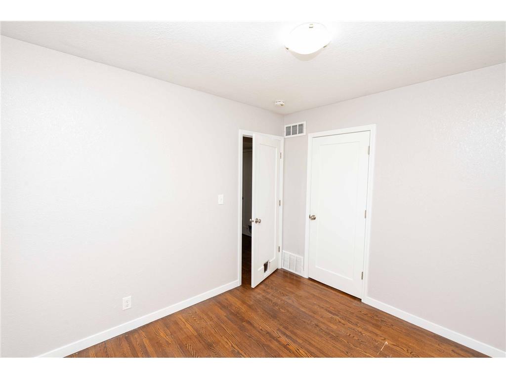 9306 Stevens Avenue S Bloomington MN 55420 7039577 image17