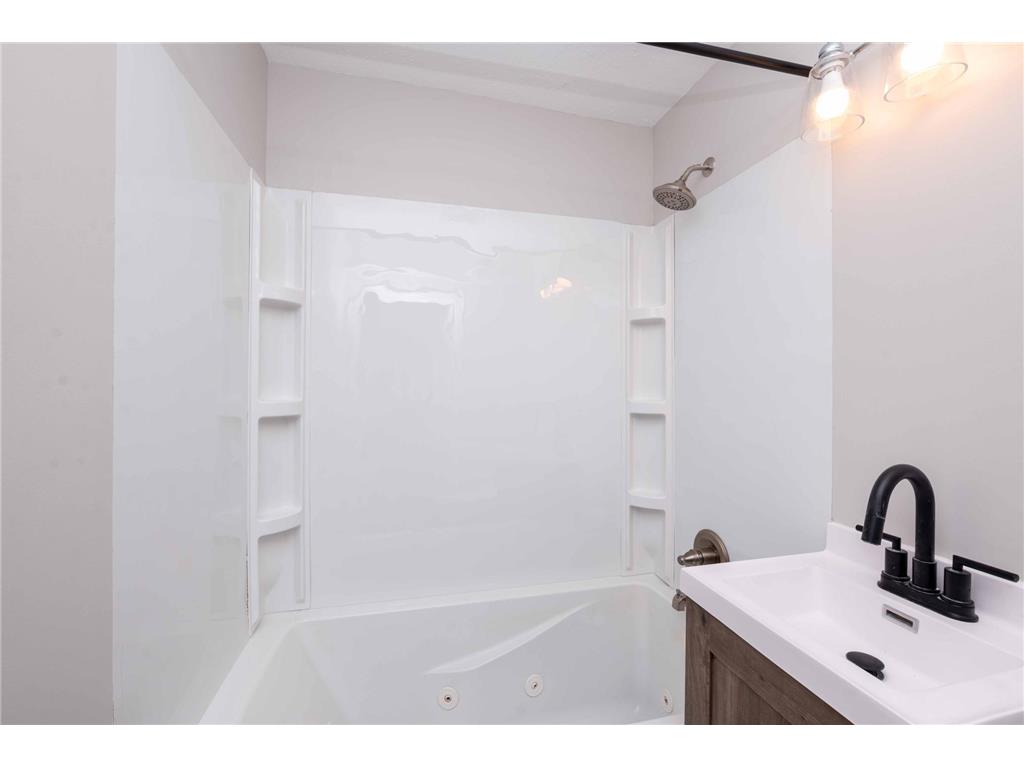 9306 Stevens Avenue S Bloomington MN 55420 7039577 image25