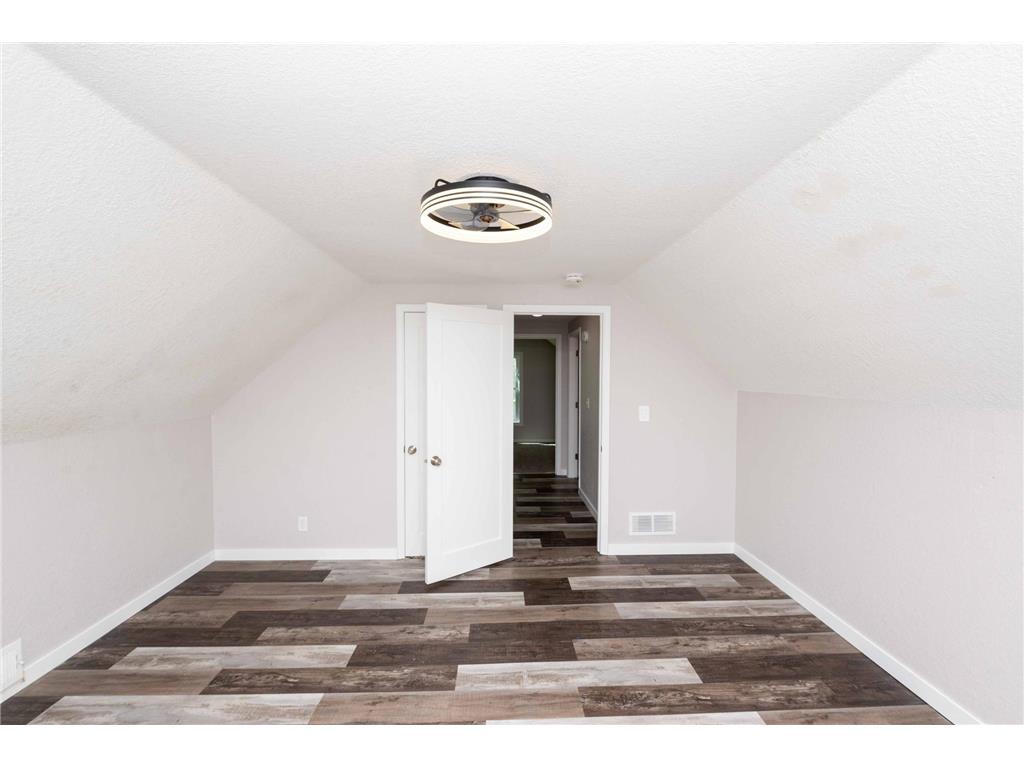 9306 Stevens Avenue S Bloomington MN 55420 7039577 image27